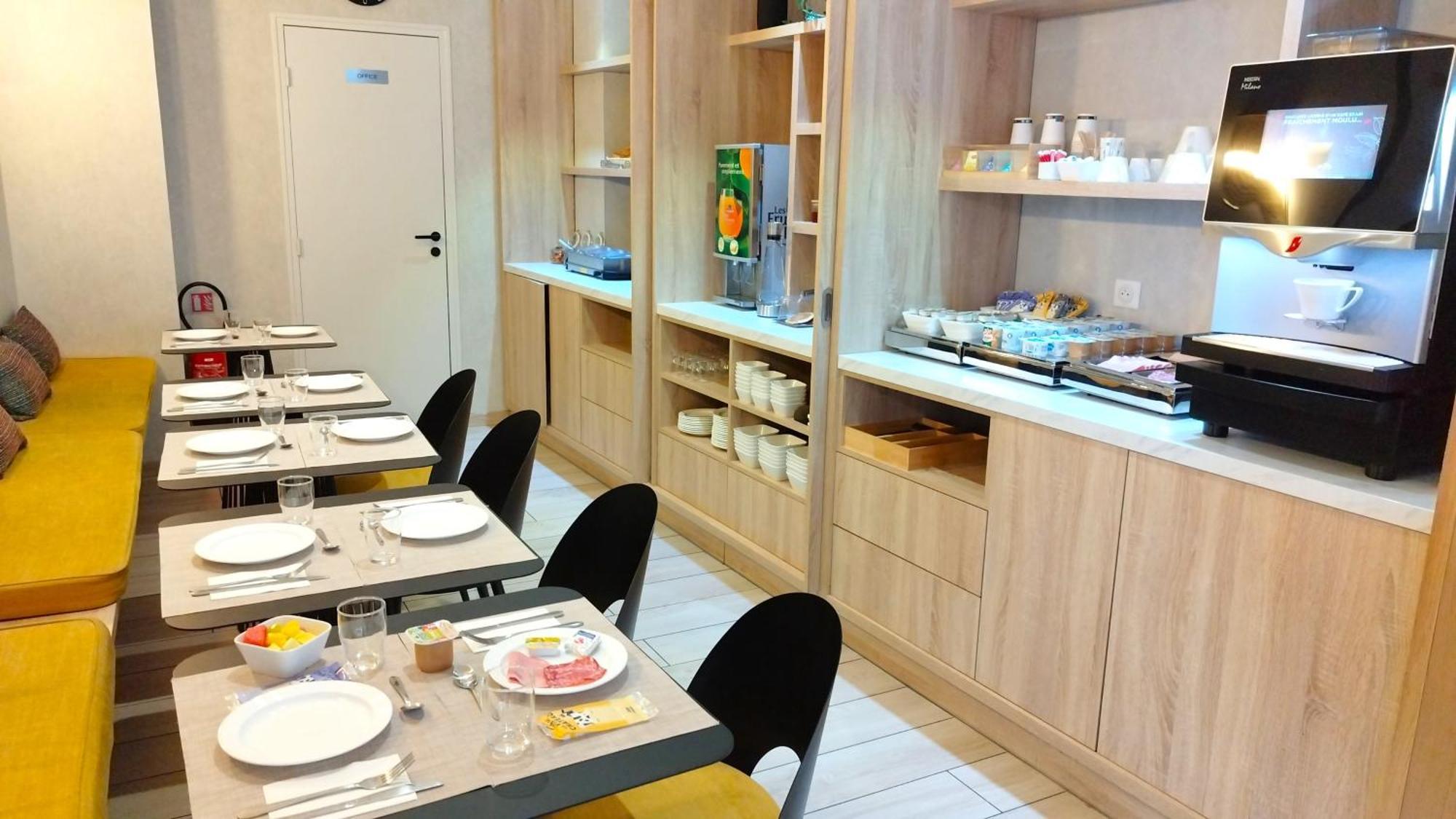 Avia Hotel Saphir Montparnasse Paris Exterior photo